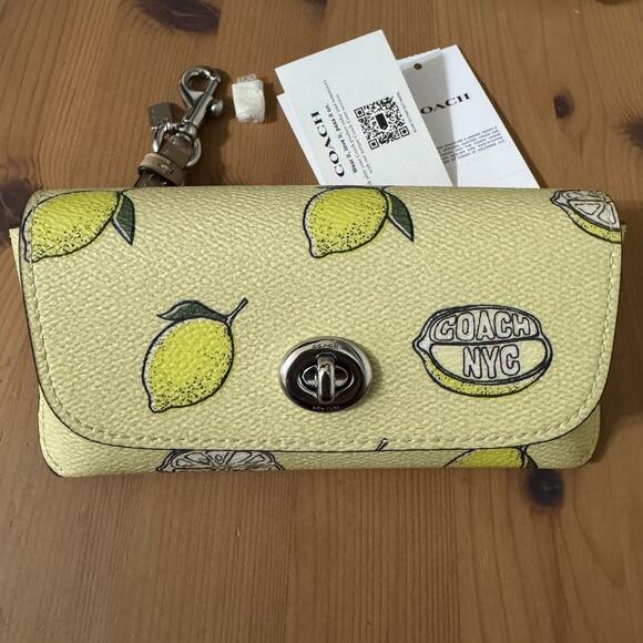 🍋Coach Sunglass Case With Lemon Print - Picture 3 of 7